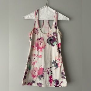 Lululemon athletica size 4 top